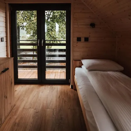 Prázdninový dům Ptasia Ferajna - Caloroczne W Dolinie Baryczy *