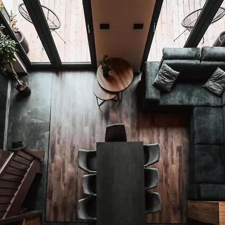 Ptasia Ferajna - Caloroczne W Dolinie Baryczy Prázdninový dům