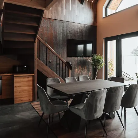 Prázdninový dům Ptasia Ferajna - Caloroczne W Dolinie Baryczy Milicz