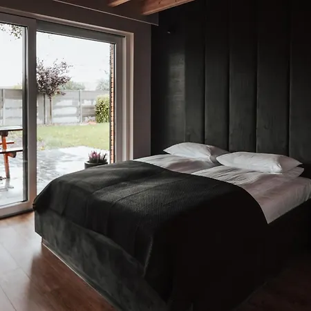 Prázdninový dům Ptasia Ferajna - Caloroczne W Dolinie Baryczy Milicz