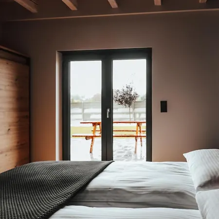 Ptasia Ferajna - Caloroczne W Dolinie Baryczy Prázdninový dům Milicz