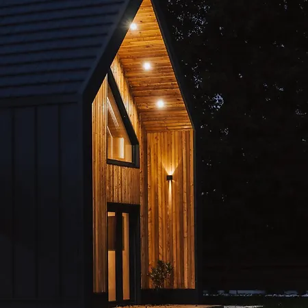 Prázdninový dům Ptasia Ferajna - Caloroczne W Dolinie Baryczy